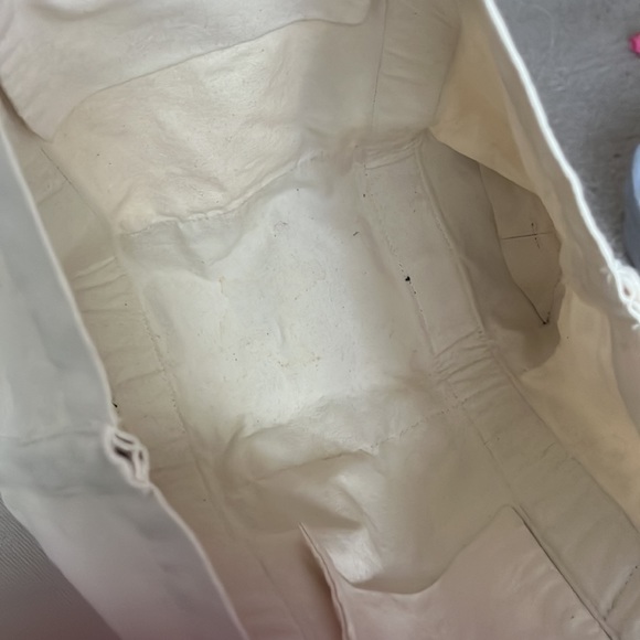 Madison Kitsune Small Tote Bag - Picture 4 of 8